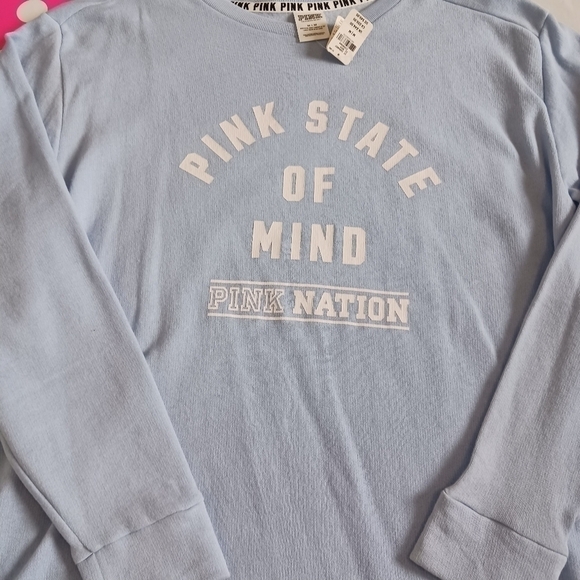 VICTORIA'S Secret PINK Sweatshirt Size Medium - Picture 2 of 7